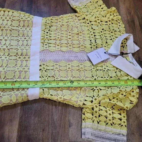 NWT Endless Rose Crochet Lace Overlay Dress Size M - Picture 13 of 13